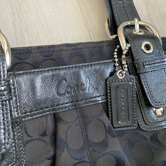 COACH Black Shoulder Bag - Picture 8 of 12